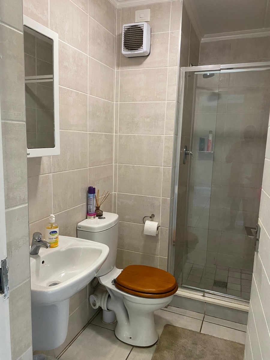 To Let 2 Bedroom Property for Rent in Comet Gauteng