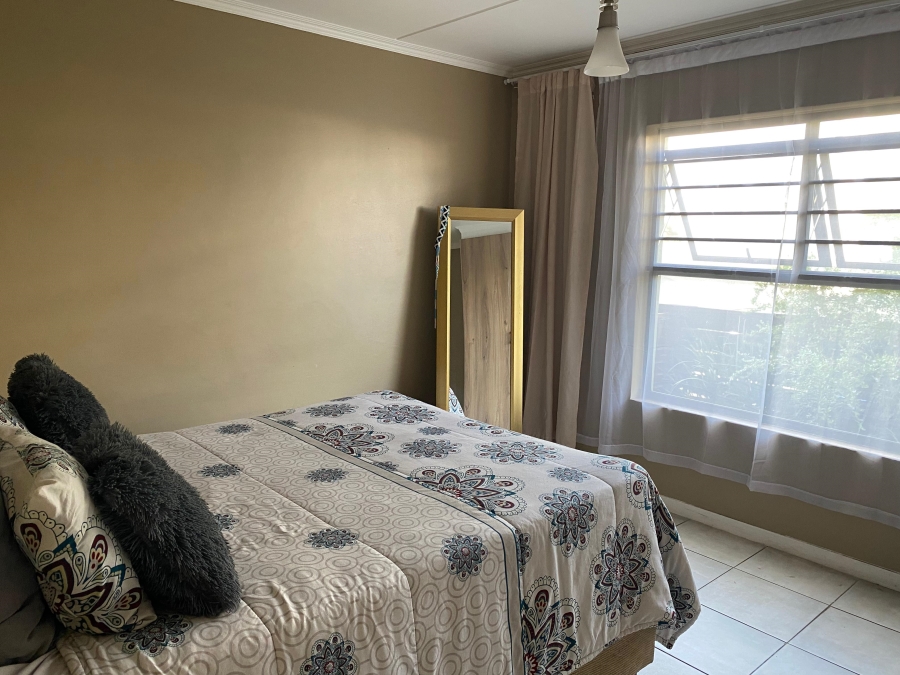 To Let 2 Bedroom Property for Rent in Comet Gauteng