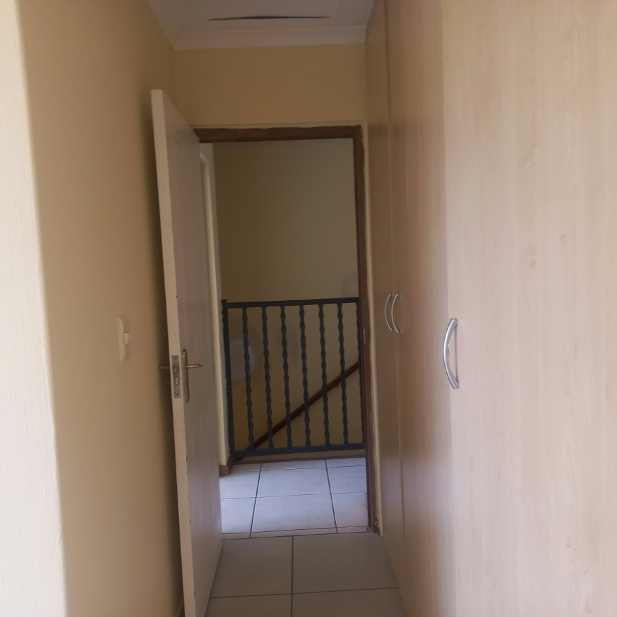 To Let 3 Bedroom Property for Rent in Winchester Hills Gauteng