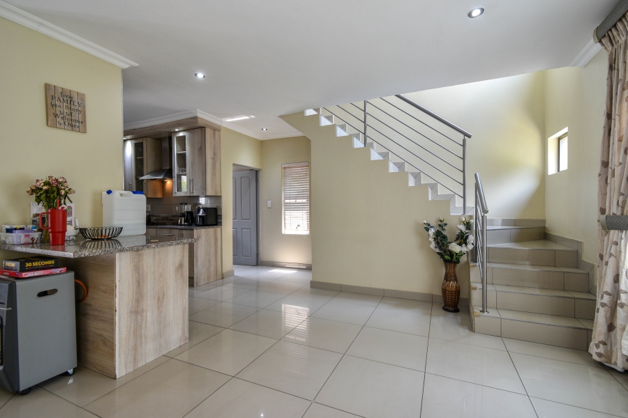 3 Bedroom Property for Sale in Olympus AH Gauteng