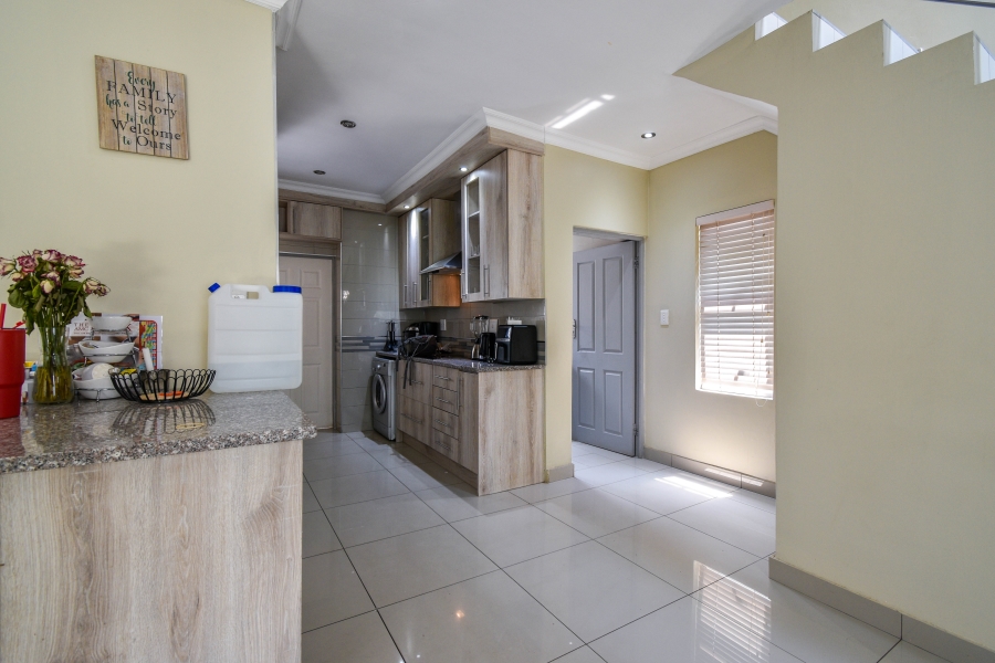 3 Bedroom Property for Sale in Olympus AH Gauteng