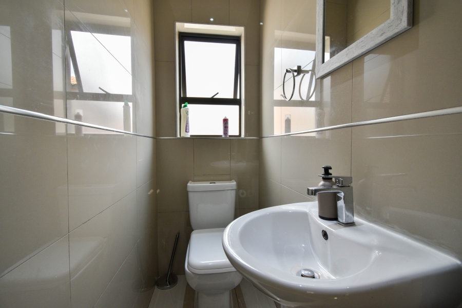 3 Bedroom Property for Sale in Olympus AH Gauteng
