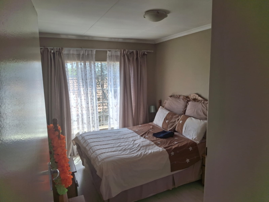 To Let 2 Bedroom Property for Rent in Equestria Gauteng