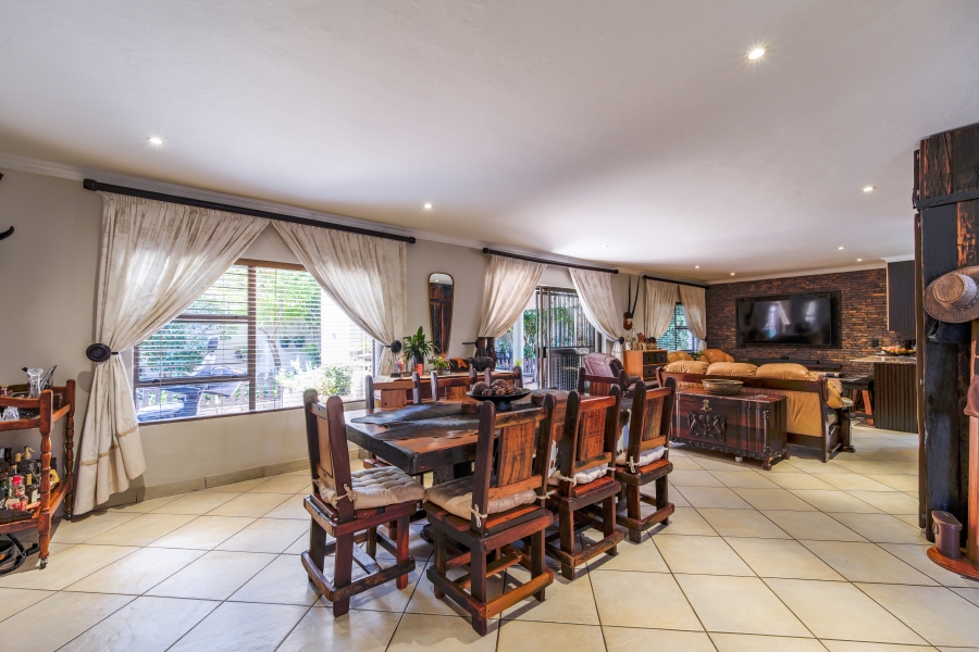 3 Bedroom Property for Sale in Faerie Glen Gauteng