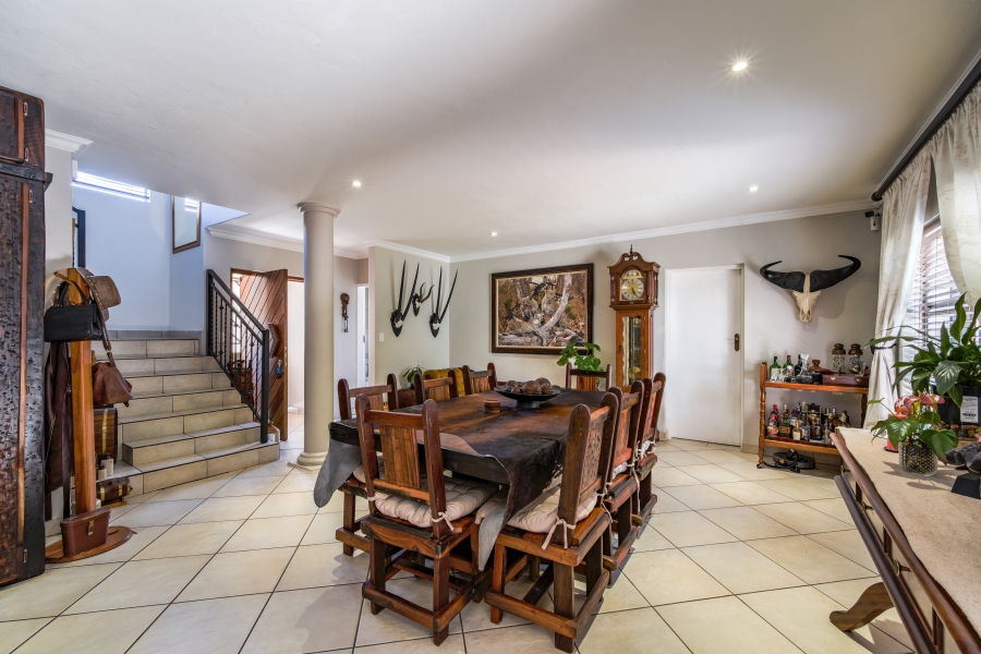 3 Bedroom Property for Sale in Faerie Glen Gauteng