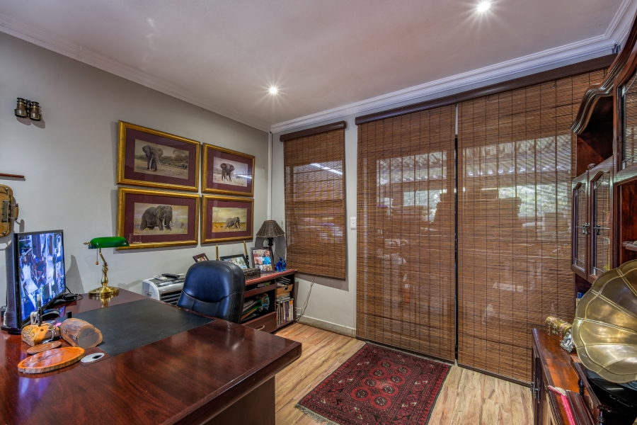 3 Bedroom Property for Sale in Faerie Glen Gauteng