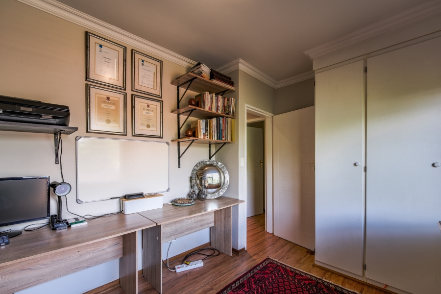 3 Bedroom Property for Sale in Faerie Glen Gauteng
