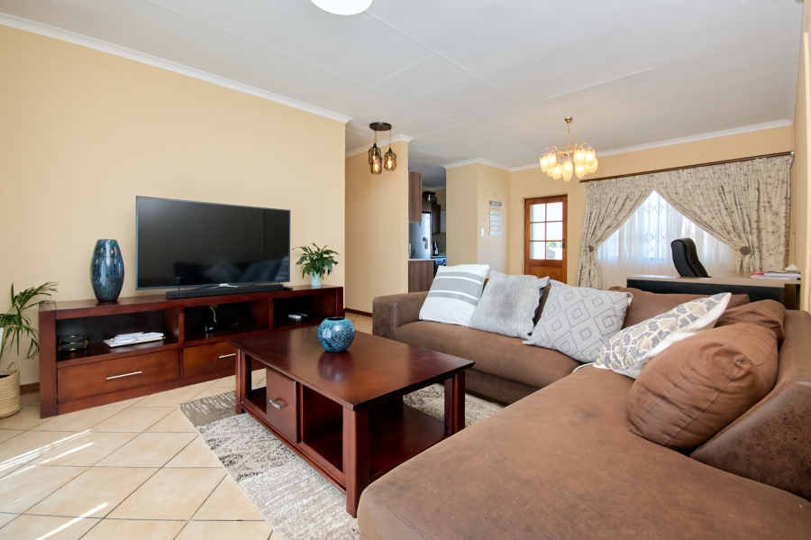 3 Bedroom Property for Sale in Halfway Gardens Gauteng