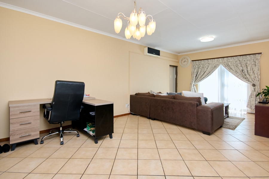 3 Bedroom Property for Sale in Halfway Gardens Gauteng