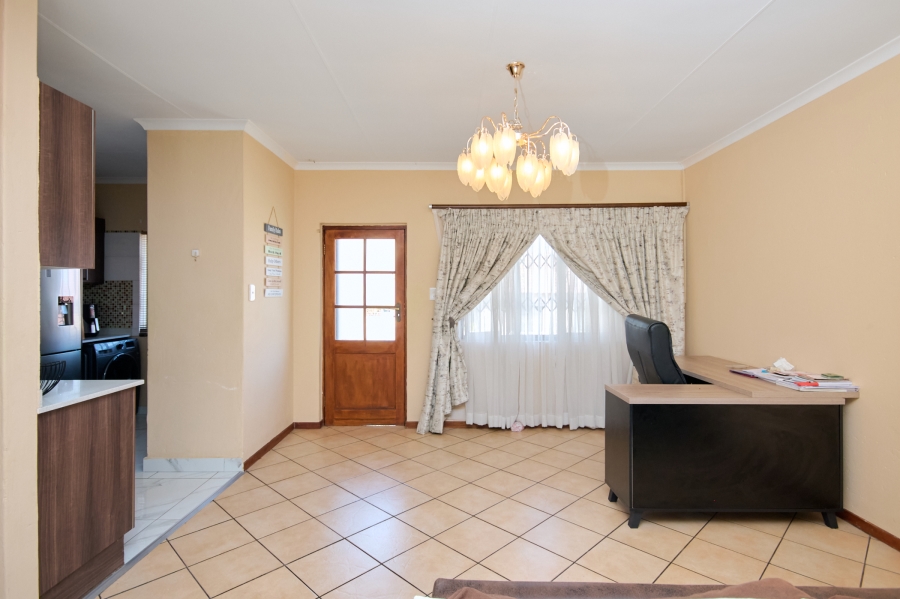 3 Bedroom Property for Sale in Halfway Gardens Gauteng