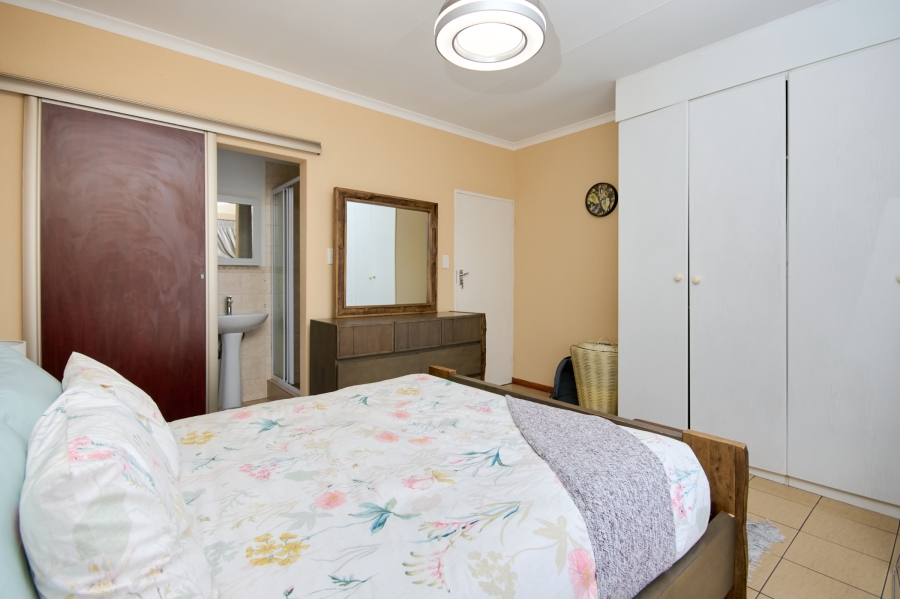 3 Bedroom Property for Sale in Halfway Gardens Gauteng