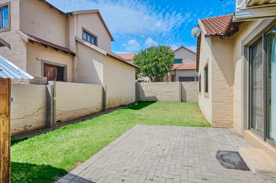 3 Bedroom Property for Sale in Halfway Gardens Gauteng