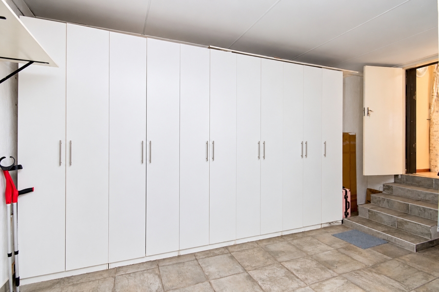 3 Bedroom Property for Sale in Halfway Gardens Gauteng
