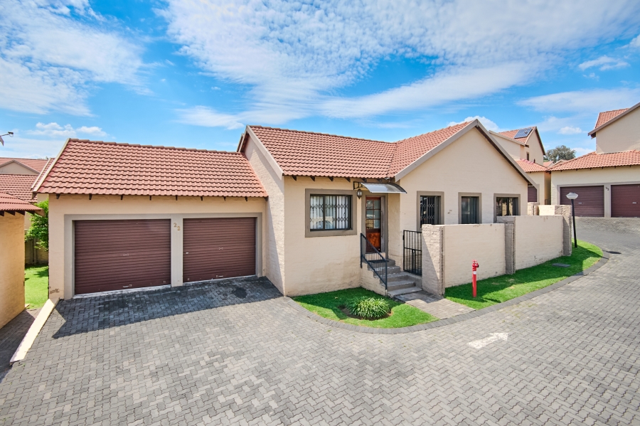 3 Bedroom Property for Sale in Halfway Gardens Gauteng