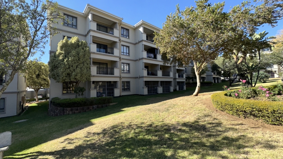 2 Bedroom Property for Sale in Noordwyk Gauteng