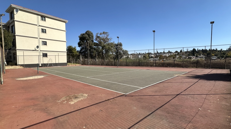 2 Bedroom Property for Sale in Noordwyk Gauteng
