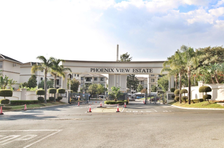 2 Bedroom Property for Sale in Noordwyk Gauteng