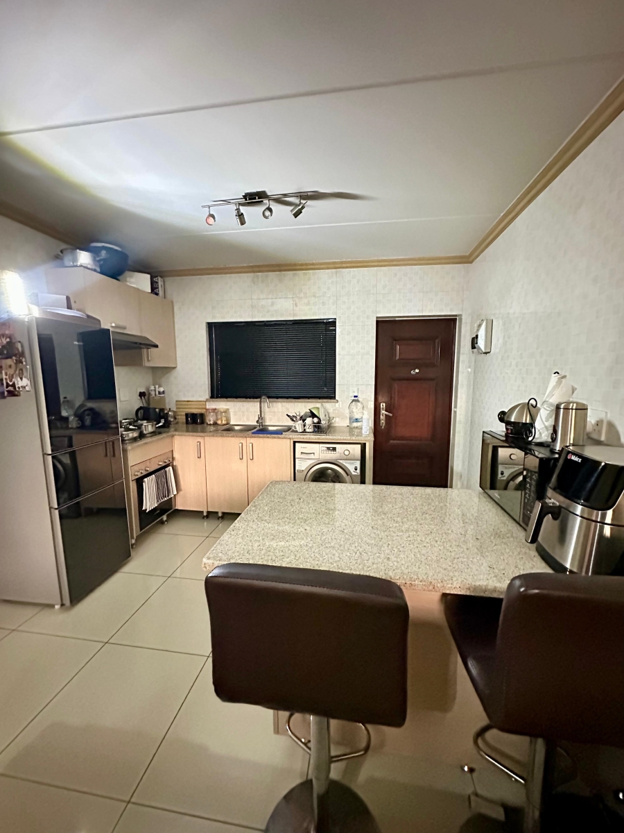 1 Bedroom Property for Sale in Noordwyk Gauteng