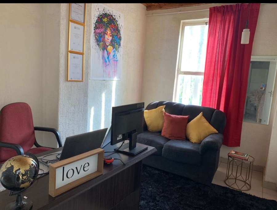To Let 3 Bedroom Property for Rent in Windsor East Gauteng