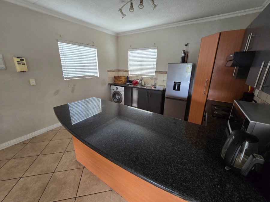 2 Bedroom Property for Sale in Montana Tuine Gauteng