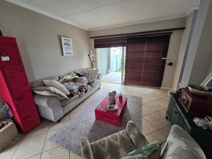 2 Bedroom Property for Sale in Montana Tuine Gauteng