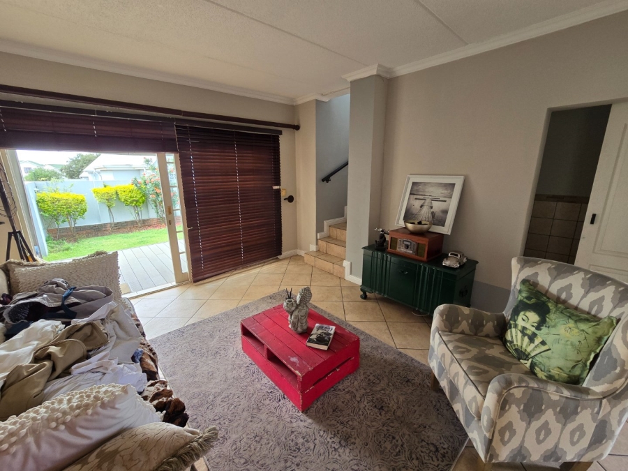 2 Bedroom Property for Sale in Montana Tuine Gauteng