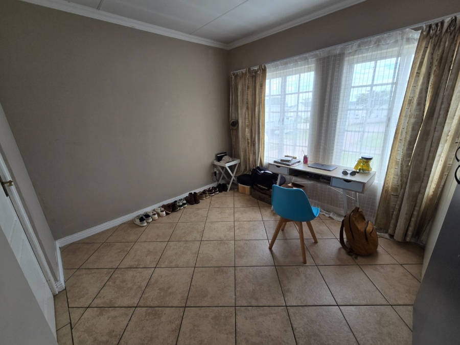 2 Bedroom Property for Sale in Montana Tuine Gauteng