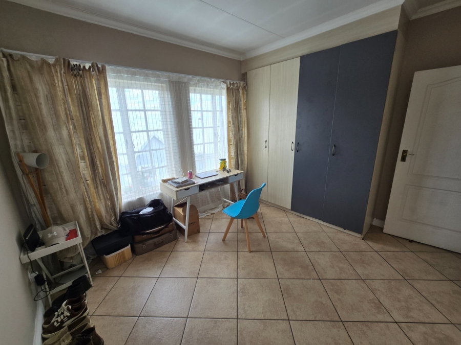 2 Bedroom Property for Sale in Montana Tuine Gauteng