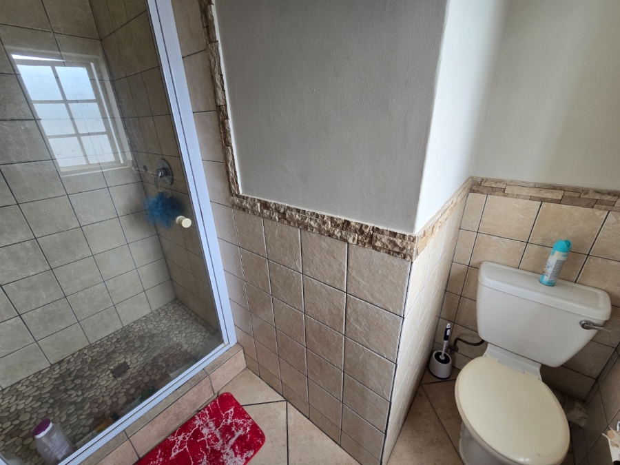 2 Bedroom Property for Sale in Montana Tuine Gauteng