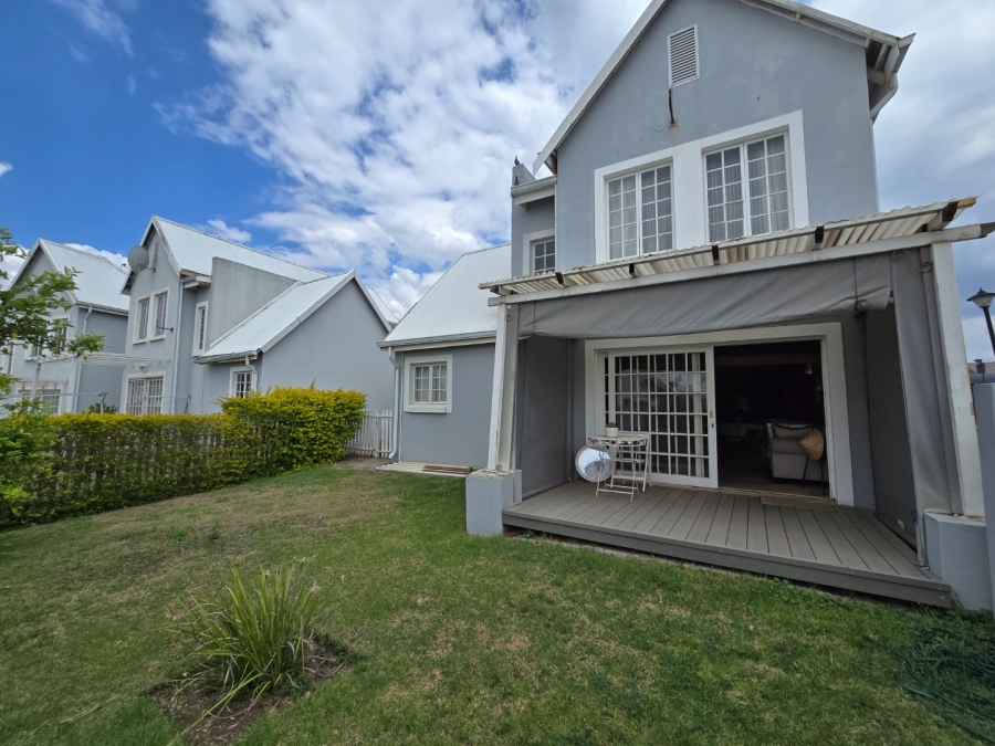 2 Bedroom Property for Sale in Montana Tuine Gauteng