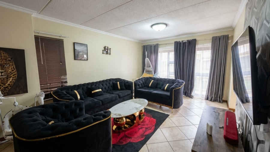 2 Bedroom Property for Sale in Montana Tuine Gauteng