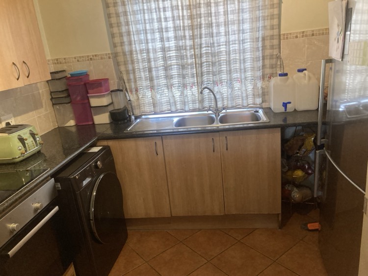 2 Bedroom Property for Sale in Montana Tuine Gauteng