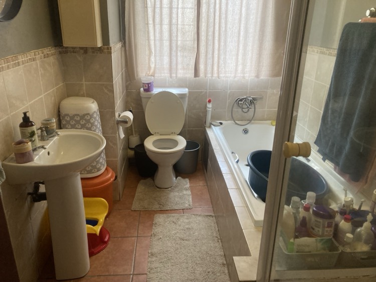 2 Bedroom Property for Sale in Montana Tuine Gauteng