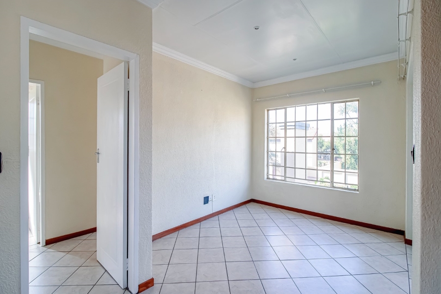 1 Bedroom Property for Sale in Annlin Gauteng