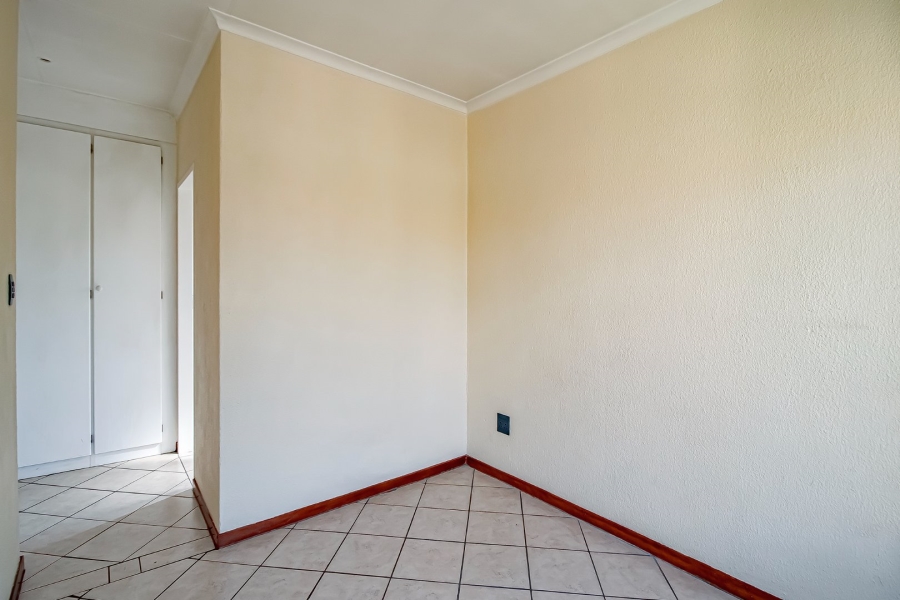 1 Bedroom Property for Sale in Annlin Gauteng