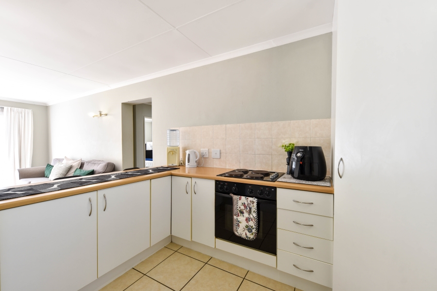 To Let 2 Bedroom Property for Rent in Boardwalk Gauteng