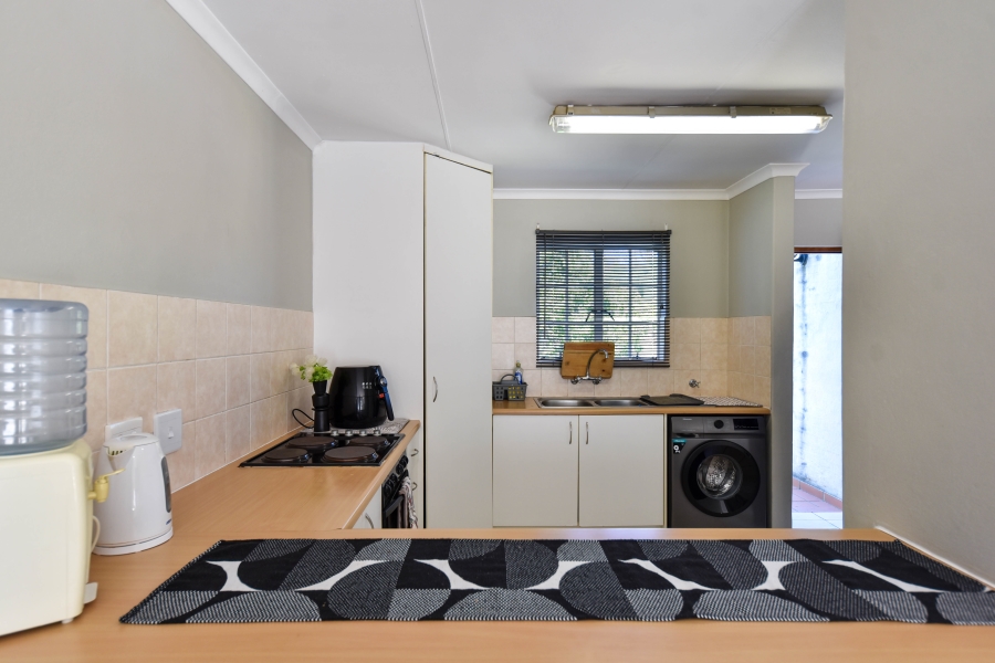 To Let 2 Bedroom Property for Rent in Boardwalk Gauteng