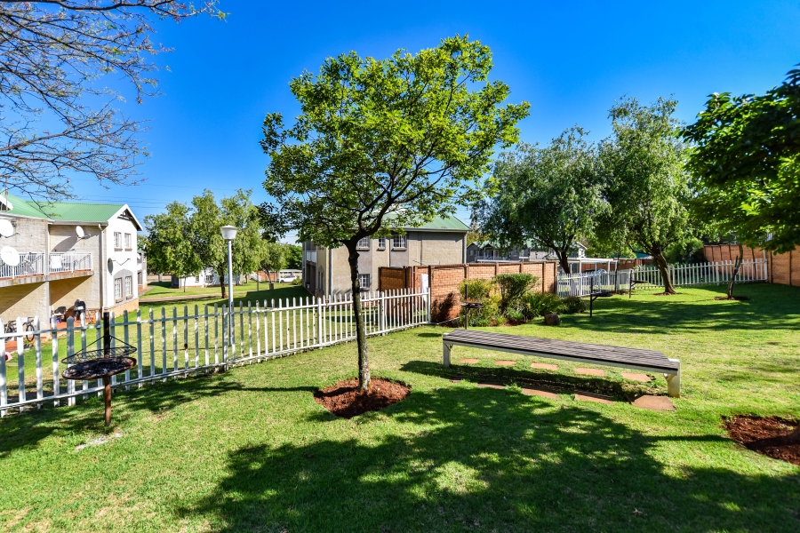 To Let 2 Bedroom Property for Rent in Boardwalk Gauteng