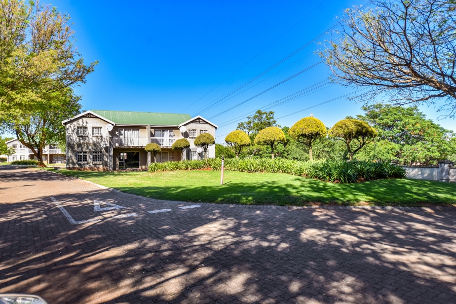 To Let 2 Bedroom Property for Rent in Boardwalk Gauteng