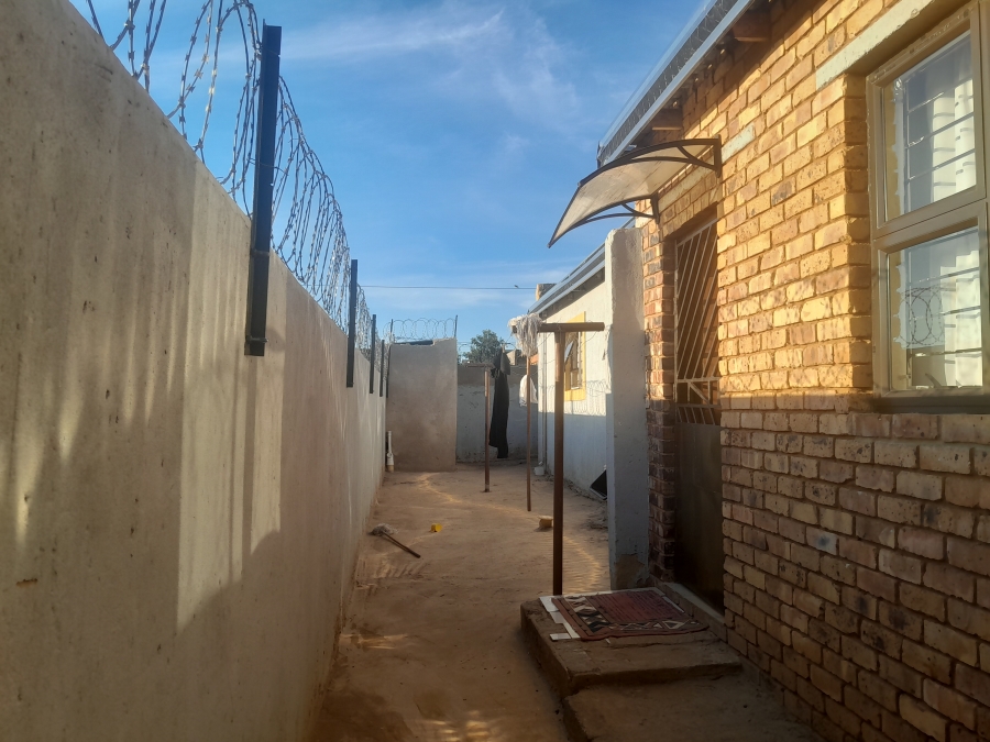 3 Bedroom Property for Sale in Nellmapius Gauteng