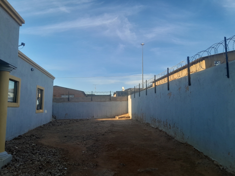 3 Bedroom Property for Sale in Nellmapius Gauteng