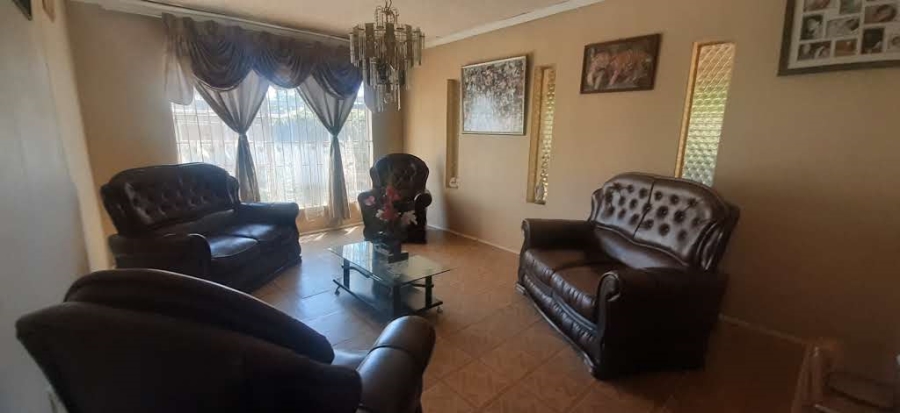 4 Bedroom Property for Sale in Birchleigh Gauteng