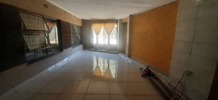 4 Bedroom Property for Sale in Birchleigh Gauteng