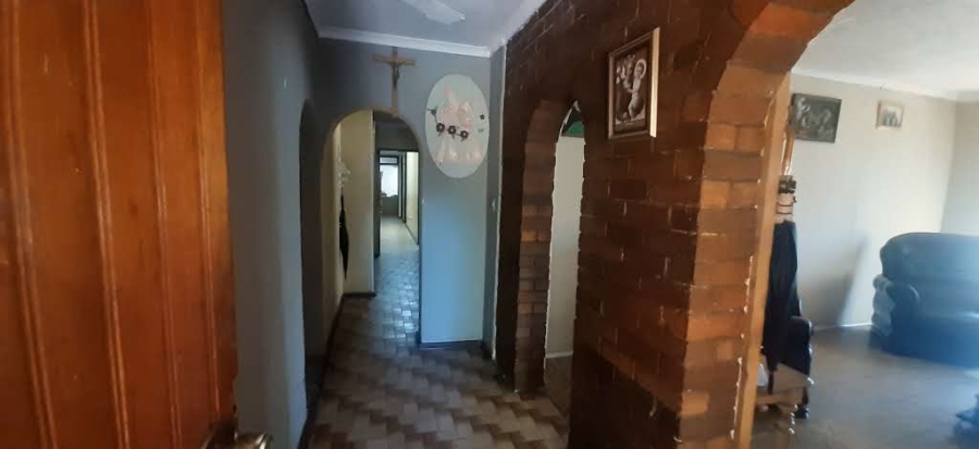 4 Bedroom Property for Sale in Birchleigh Gauteng