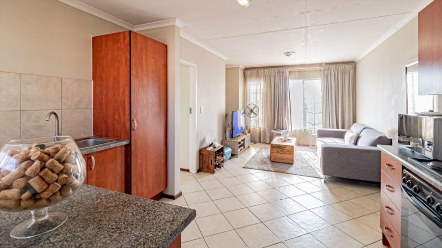 1 Bedroom Property for Sale in Terenure Gauteng