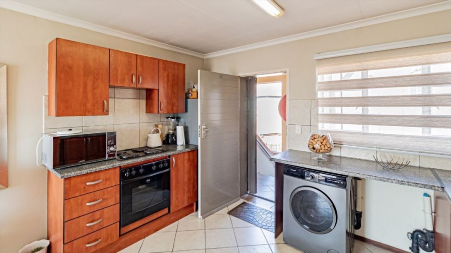 1 Bedroom Property for Sale in Terenure Gauteng