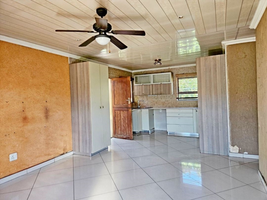 3 Bedroom Property for Sale in Rhodesfield Gauteng