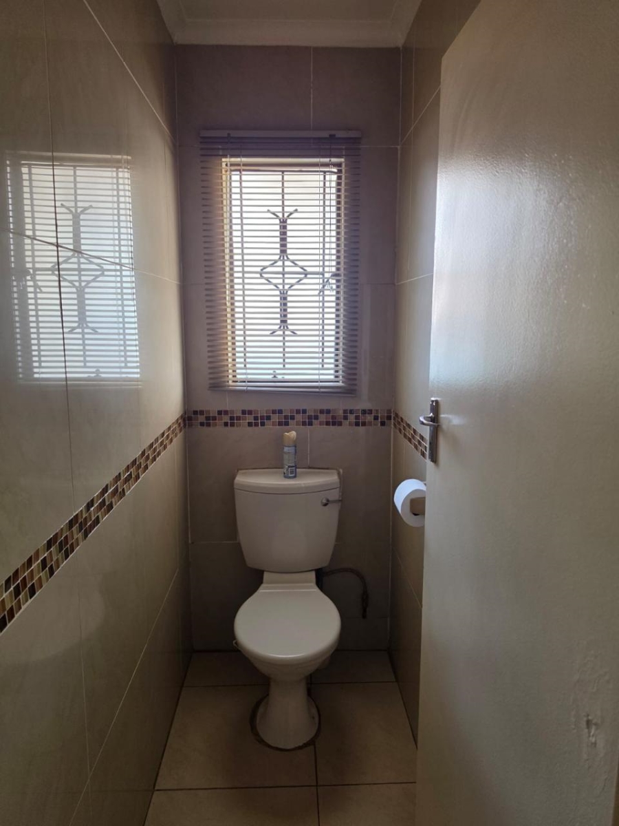 3 Bedroom Property for Sale in Mahube Valley Gauteng