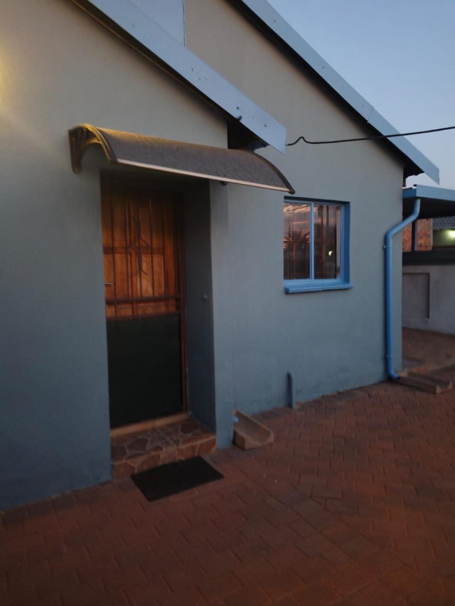 3 Bedroom Property for Sale in Mahube Valley Gauteng