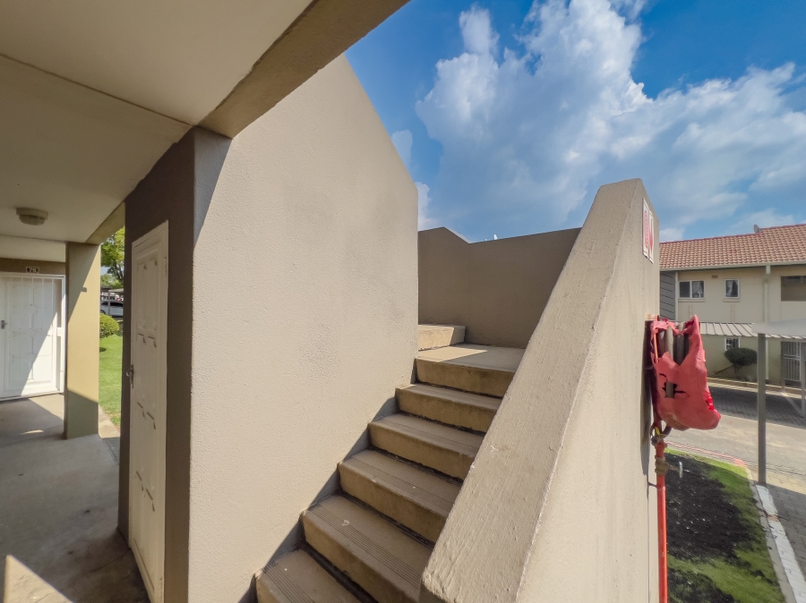 To Let 1 Bedroom Property for Rent in Eden Glen Gauteng